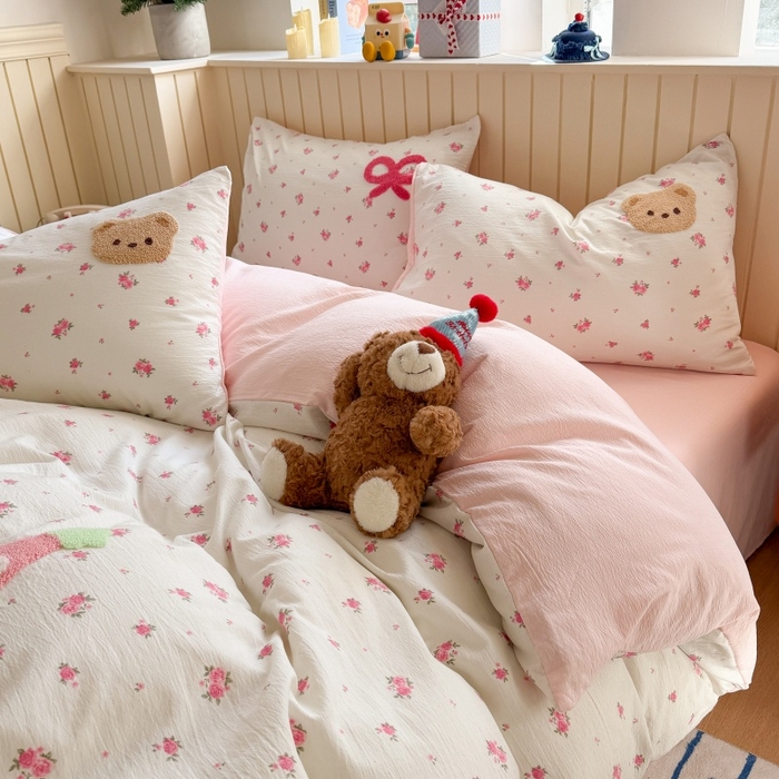 91家纺网 家纺一手货源 找家纺 艾特你 2026新款针织提花双层纱可爱毛巾绣四件套 春日小猫