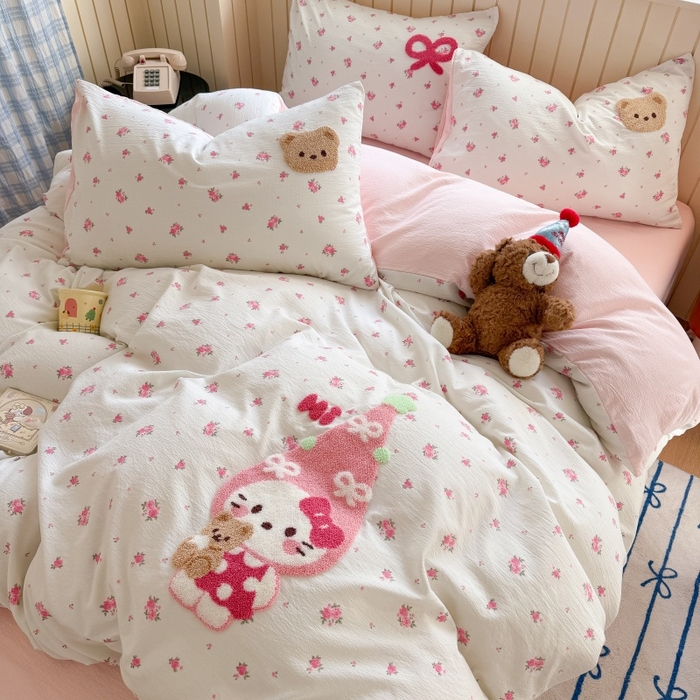 91家纺网 家纺一手货源 找家纺 艾特你 2026新款针织提花双层纱可爱毛巾绣四件套 春日小猫