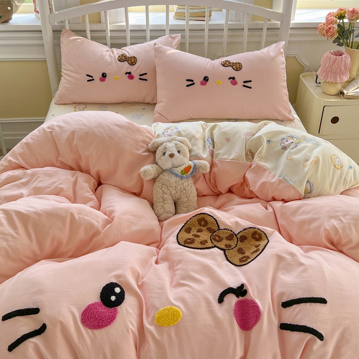 91家纺网 家纺一手货源 找家纺 （总）颜选 2026春夏新款卡通款水洗棉毛巾绣四件套-凯蒂猫