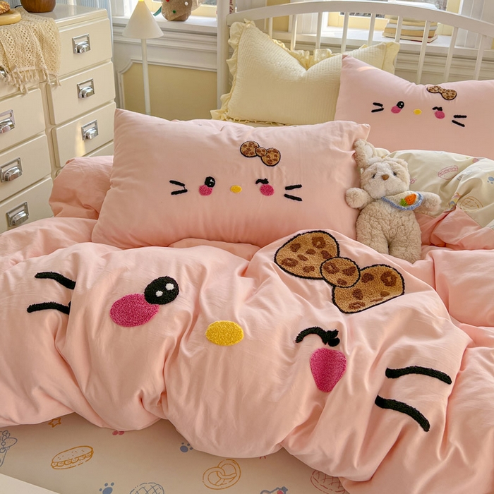 91家纺网 家纺一手货源 找家纺 （总）颜选 2026春夏新款卡通款水洗棉毛巾绣四件套-凯蒂猫