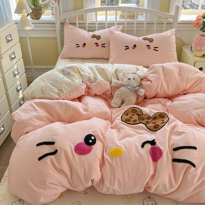 91家纺网 家纺一手货源 找家纺 （总）颜选 2026春夏新款卡通款水洗棉毛巾绣四件套-凯蒂猫