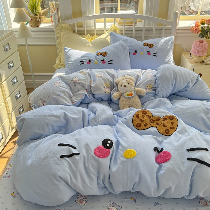 91家纺网 家纺一手货源 找家纺 颜选 2026春夏新款卡通款水洗棉毛巾绣四件套-凯蒂猫 凯蒂猫-天蓝