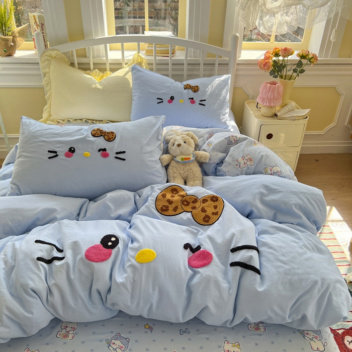 91家纺网 家纺一手货源 找家纺 颜选 2026春夏新款卡通款水洗棉毛巾绣四件套-凯蒂猫 凯蒂猫-天蓝