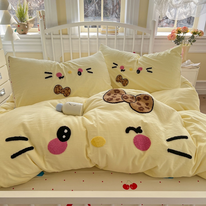 91家纺网 家纺一手货源 找家纺 颜选 2026春夏新款卡通款水洗棉毛巾绣四件套-凯蒂猫 凯蒂猫-甜桔