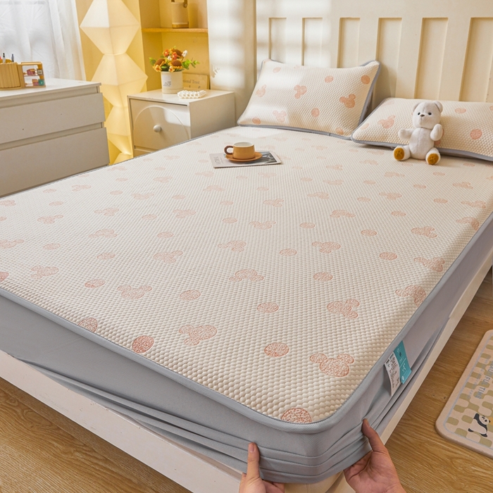 91家纺网 家纺一手货源 找家纺 凯罗 2026春夏凉豆豆小红书爆款A类乙纶PE凉豆豆床笠款可水洗床笠 圆点米奇-粉