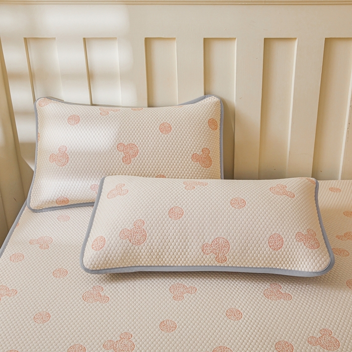 91家纺网 家纺一手货源 找家纺 凯罗 2026春夏凉豆豆小红书爆款A类乙纶PE凉豆豆床笠款可水洗床笠 圆点米奇-粉