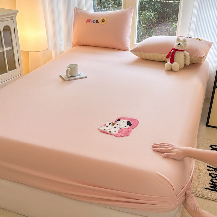 91家纺网 家纺一手货源 找家纺 布柔 2026新款纯棉全棉纯棉床笠纯色绣花卡通床笠床垫保护套罩 奶油粉