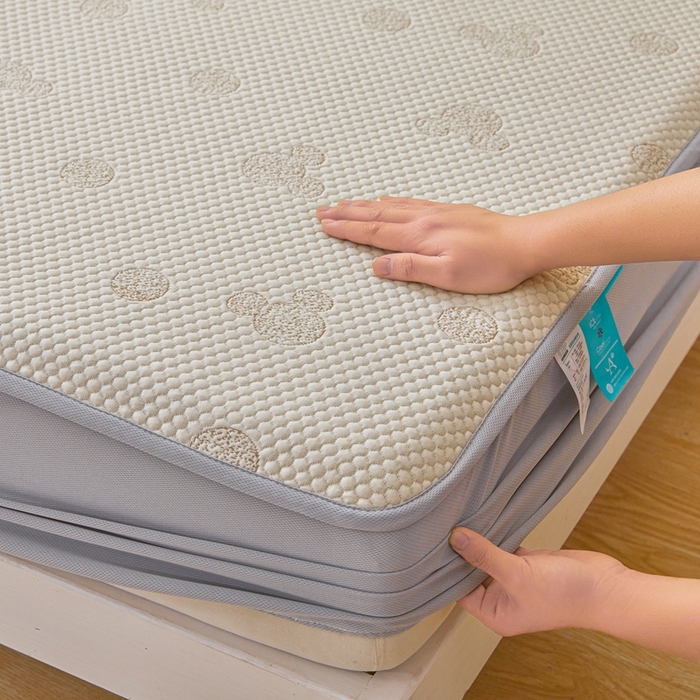 91家纺网 家纺一手货源 找家纺 凯罗 2026春夏凉豆豆小红书爆款A类乙纶PE凉豆豆床笠款可水洗床笠 圆点米奇-咖