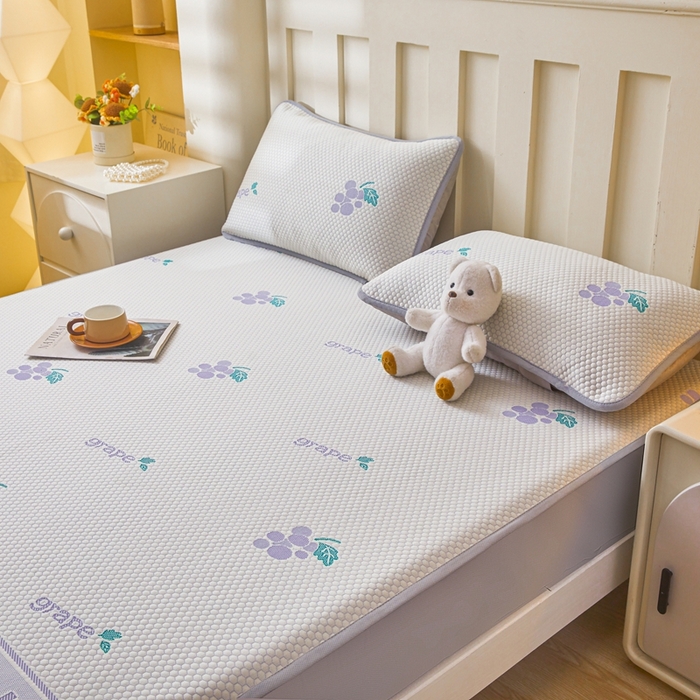 91家纺网 家纺一手货源 找家纺 凯罗 2026春夏凉豆豆小红书爆款A类乙纶PE凉豆豆床笠款可水洗床笠 紫气东来