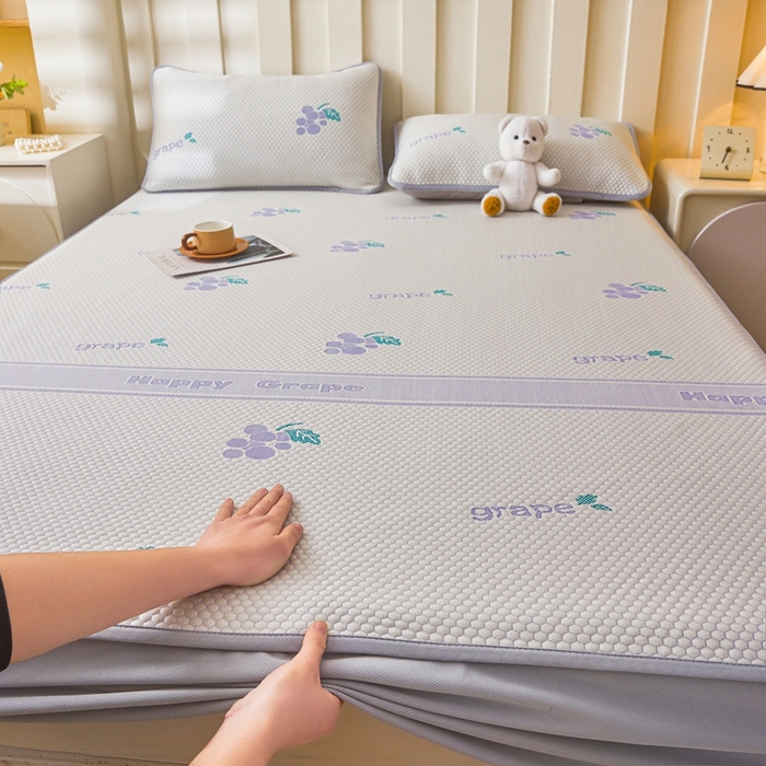 91家纺网 家纺一手货源 找家纺 凯罗 2026春夏凉豆豆小红书爆款A类乙纶PE凉豆豆床笠款可水洗床笠 紫气东来