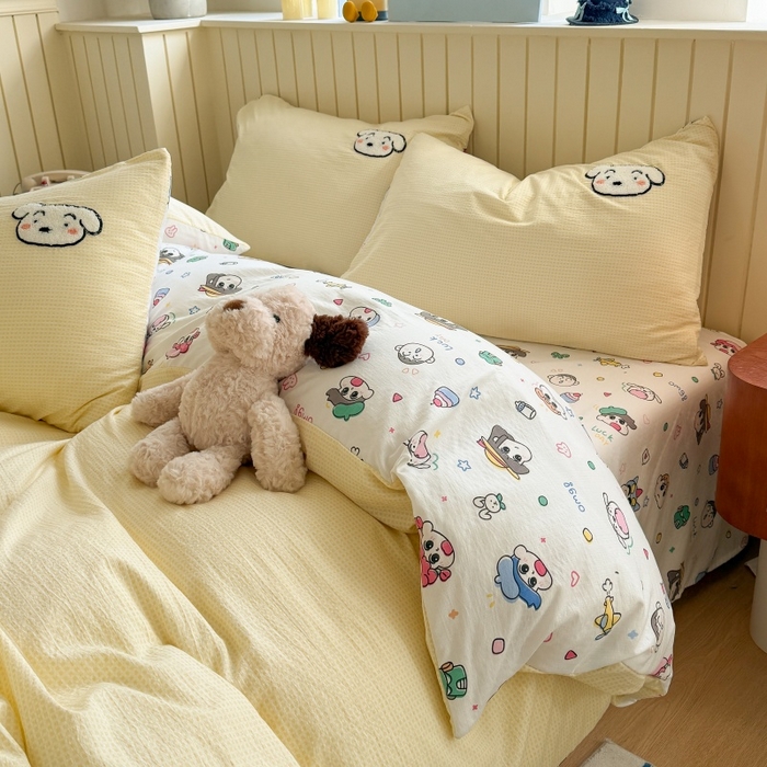 91家纺网 家纺一手货源 找家纺 艾特你 2026新款针织提花双层纱可爱毛巾绣四件套 欢乐伙伴-黄