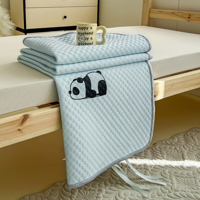 91家纺网 家纺一手货源 找家纺 宅部落 2026春夏新款学生宿舍凉感豆豆凉席席子 豆豆席-大熊猫淡蓝