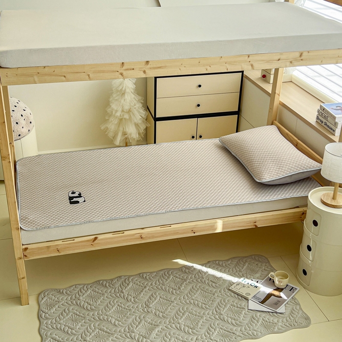 91家纺网 家纺一手货源 找家纺 宅部落 2026春夏新款学生宿舍凉感豆豆凉席席子 豆豆席-大熊猫咖