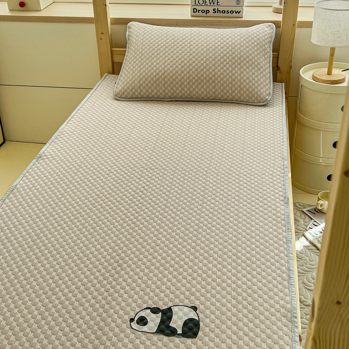 91家纺网 家纺一手货源 找家纺 宅部落 2026春夏新款学生宿舍凉感豆豆凉席席子 豆豆席-大熊猫咖