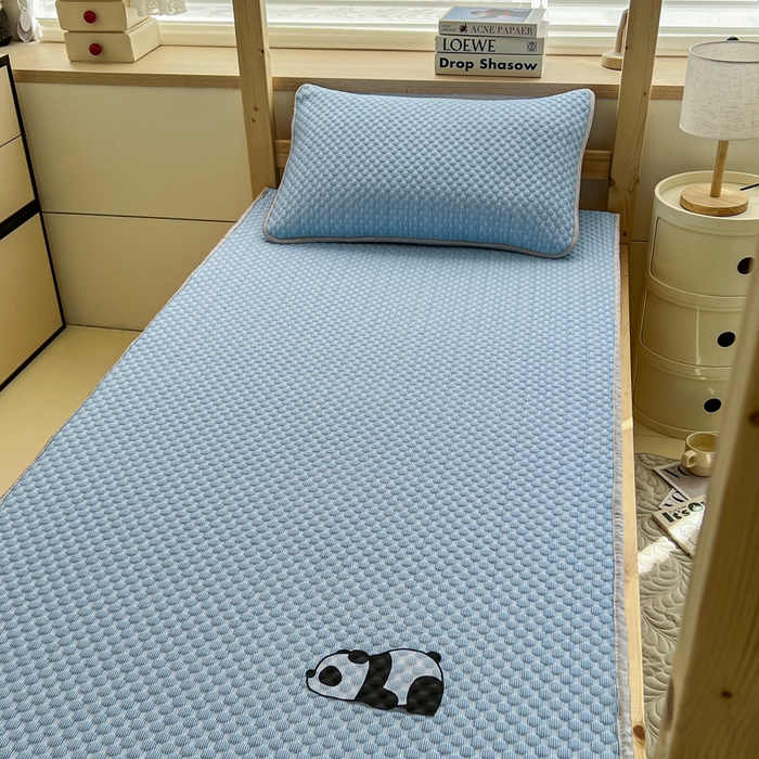 91家纺网 家纺一手货源 找家纺 宅部落 2026春夏新款学生宿舍凉感豆豆凉席席子 豆豆席-大熊猫深蓝