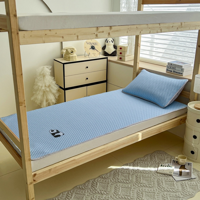 91家纺网 家纺一手货源 找家纺 宅部落 2026春夏新款学生宿舍凉感豆豆凉席席子 豆豆席-大熊猫深蓝