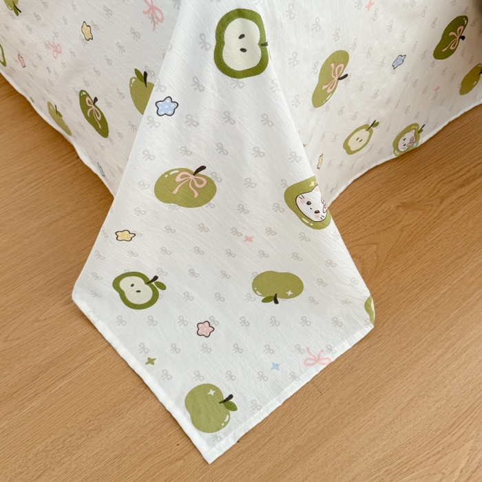 91家纺网 家纺一手货源 找家纺 艾特你 2026新款针织提花双层纱可爱毛巾绣四件套 苹果小猫