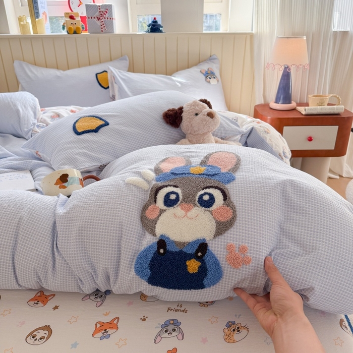 91家纺网 家纺一手货源 找家纺 艾特你 2026新款针织提花双层纱可爱毛巾绣四件套 兔八哥