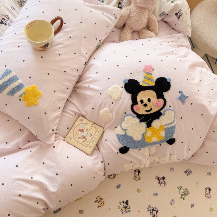 91家纺网 家纺一手货源 找家纺 艾特你 2026新款针织提花双层纱可爱毛巾绣四件套 幸运奇奇