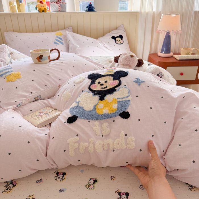 91家纺网 家纺一手货源 找家纺 艾特你 2026新款针织提花双层纱可爱毛巾绣四件套 幸运奇奇