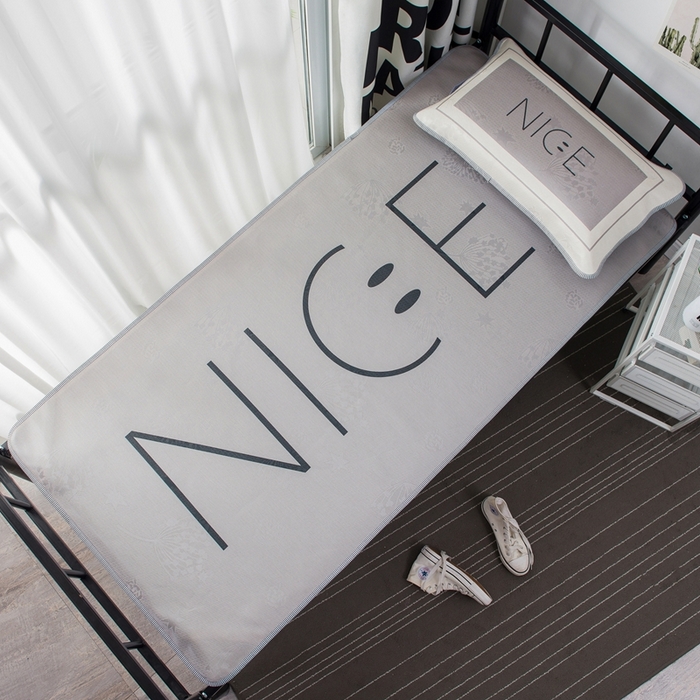 91家纺网 家纺一手货源 找家纺 宅部落 2026新款学生冰丝席单人宿舍席子凉席 Nice life灰