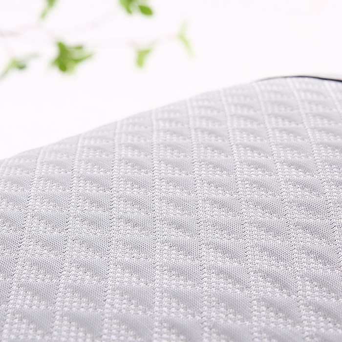 91家纺网 家纺一手货源 找家纺 小牛席业 2026新款7D小三角按摩-冷感豆豆【荞麦枕】夏凉枕夏凉枕夏天凉枕头竹枕头冰丝枕套藤枕头冰藤枕记忆枕 7D小三角按摩-冷感豆豆【荞麦枕】（灰色）