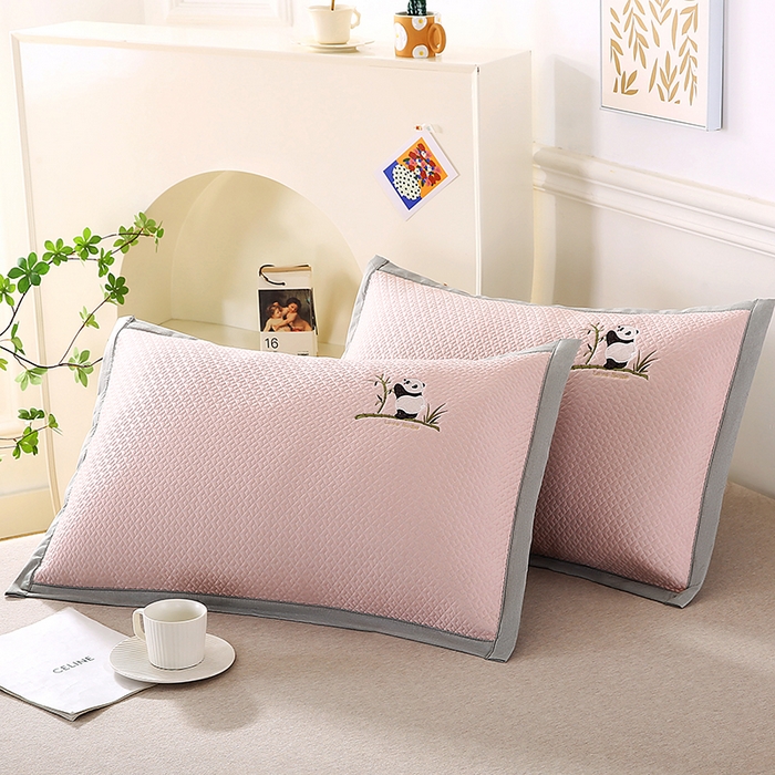 91家纺网 家纺一手货源 找家纺 （总）小牛席业 2026新款爱家熊猫冷感豆豆夏凉枕套系列凉枕套凉枕套冰丝枕套藤枕套冰藤枕套冰丝枕套竹枕套凉席枕套豆豆