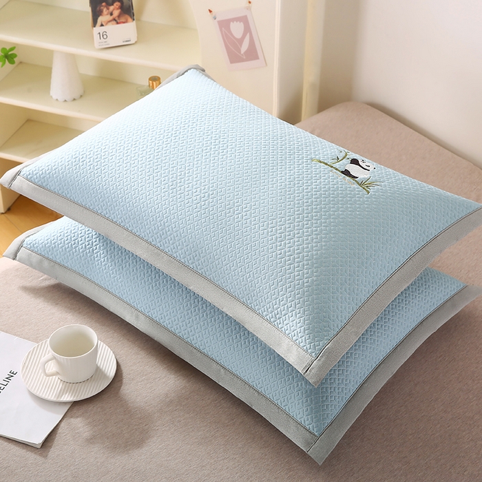 91家纺网 家纺一手货源 找家纺 小牛席业 2026新款爱家熊猫冷感豆豆夏凉枕套系列凉枕套凉枕套冰丝枕套藤枕套冰藤枕套冰丝枕套竹枕套凉席枕套豆豆 蓝色