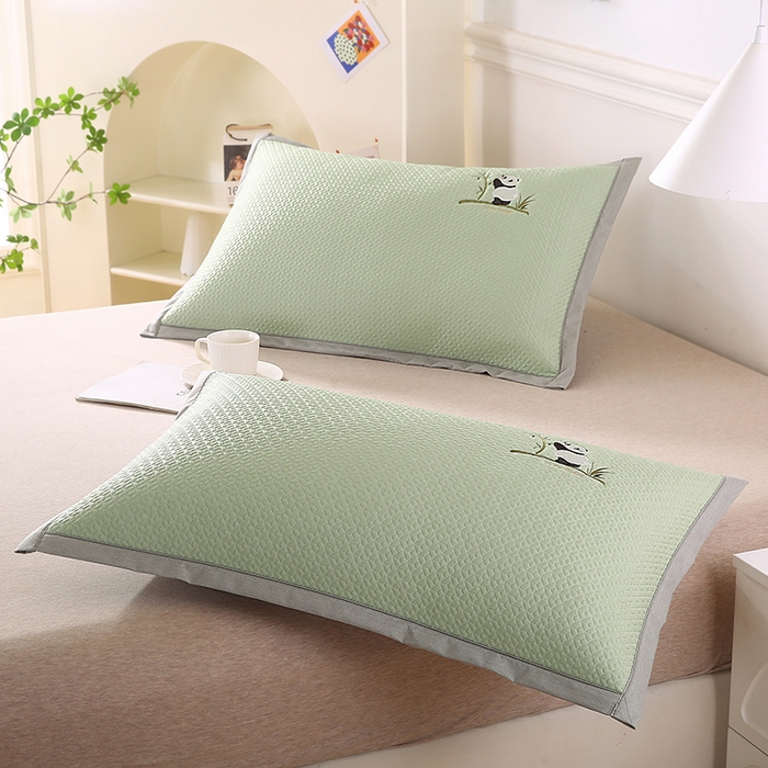 91家纺网 家纺一手货源 找家纺 小牛席业 2026新款爱家熊猫冷感豆豆夏凉枕套系列凉枕套凉枕套冰丝枕套藤枕套冰藤枕套冰丝枕套竹枕套凉席枕套豆豆 绿色