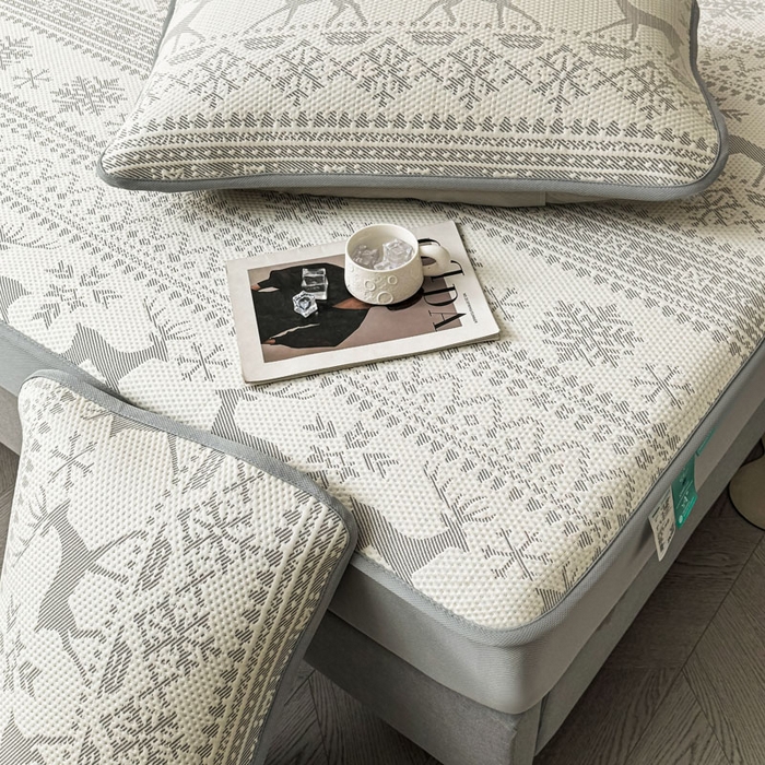 91家纺网 家纺一手货源 找家纺 凯罗 2026新款凉豆豆简约时尚风凉感豆豆凉席床席床笠-床笠款 鹿漫漫-雾灰