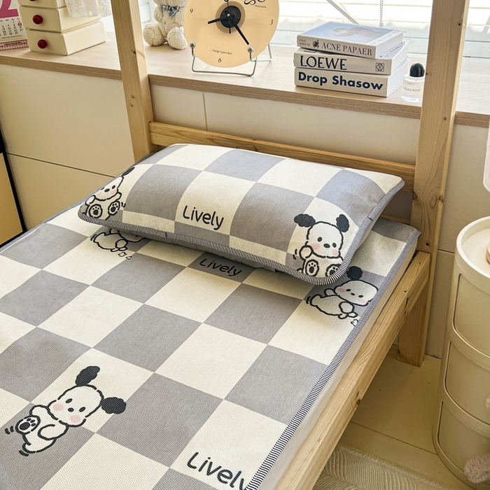 91家纺网 家纺一手货源 找家纺 宅部落 2026新款学生冰丝席单人宿舍席子凉席 乐活汪汪