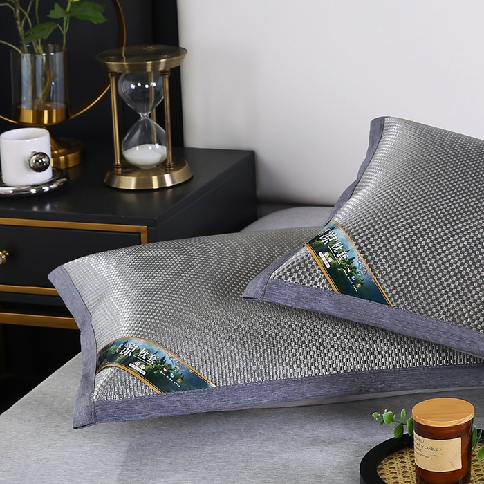 91家纺网 家纺一手货源 找家纺 小牛席业 2026新款大冰藤夏凉枕套系列凉枕套夏天枕套冰丝枕套竹枕套藤枕套冰藤枕套 大冰藤夏凉枕头（银灰）