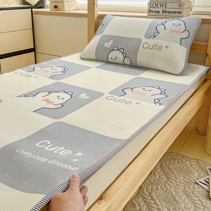 91家纺网 家纺一手货源 找家纺 宅部落 2026新款学生冰丝席单人宿舍席子凉席 小恐龙