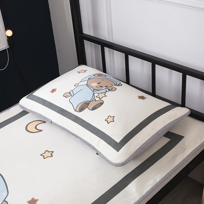 91家纺网 家纺一手货源 找家纺 宅部落 2026新款学生冰丝席单人宿舍席子凉席 熊宝宝