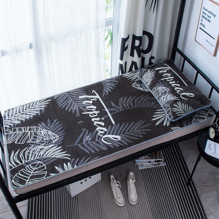 91家纺网 家纺一手货源 找家纺 宅部落 2026新款学生冰丝席单人宿舍席子凉席 仲夏夜之梦