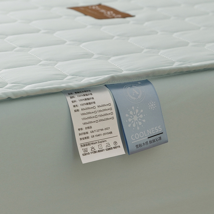 91家纺网 家纺一手货源 找家纺 胜权家纺 2026新款A类雪融丝凉感夹棉床笠可调节松紧活扣凉席 雪融丝-海洋蓝