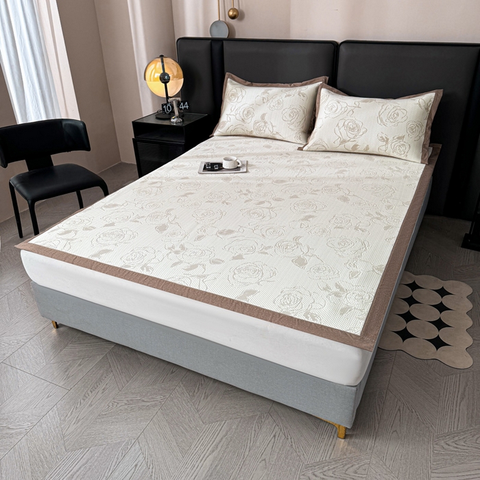 91家纺网 家纺一手货源 找家纺 凯罗 2026新款凉豆豆简约时尚风凉感豆豆凉席床席床笠-床席款 曼塔玫瑰-奶咖