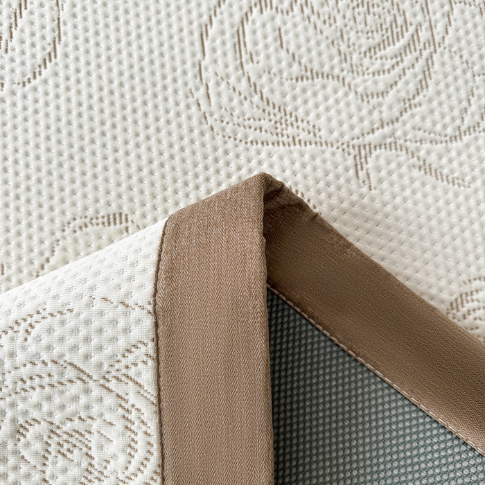 91家纺网 家纺一手货源 找家纺 凯罗 2026新款凉豆豆简约时尚风凉感豆豆凉席床席床笠-床席款 曼塔玫瑰-奶咖