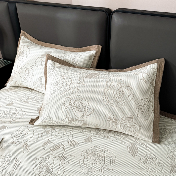 91家纺网 家纺一手货源 找家纺 凯罗 2026新款凉豆豆简约时尚风凉感豆豆凉席床席床笠-床席款 曼塔玫瑰-奶咖