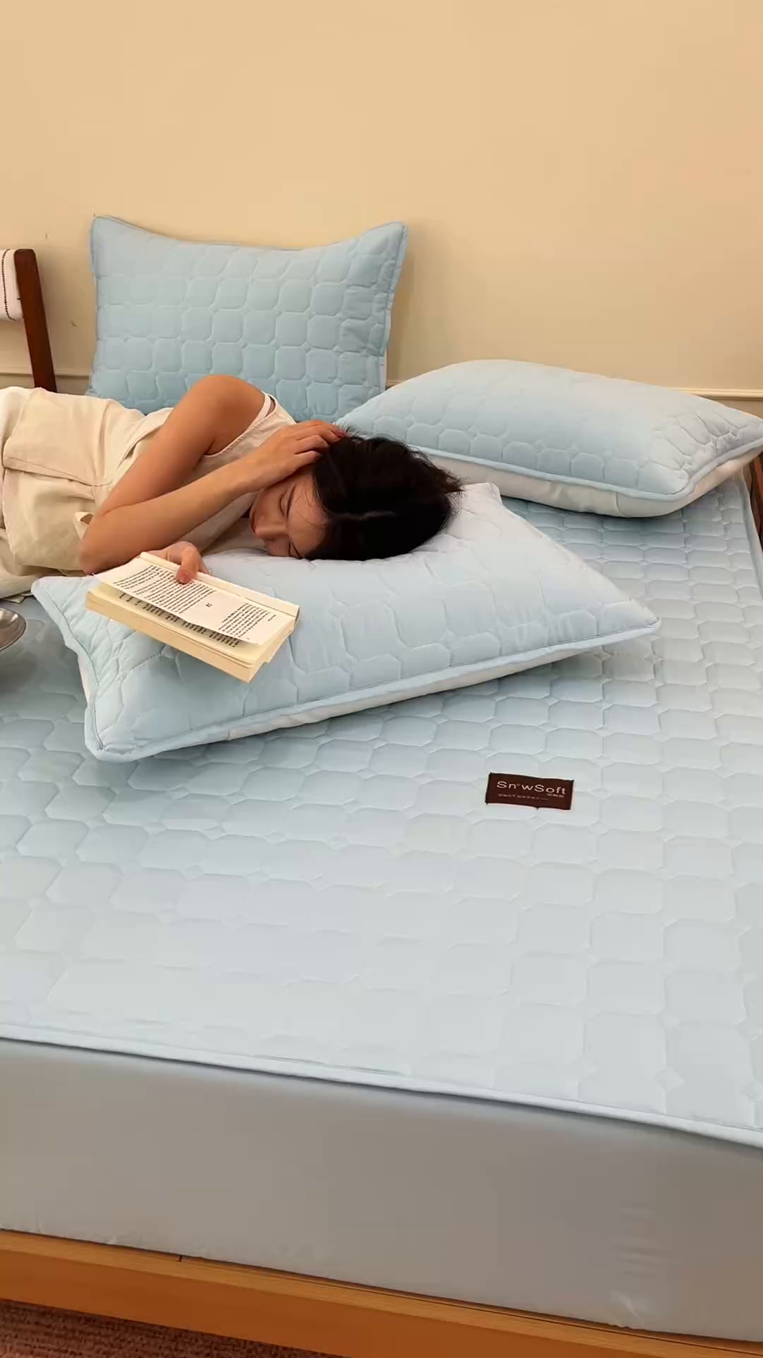 91家纺网 家纺一手货源 找家纺 胜权家纺 2026新款A类雪融丝凉感夹棉床笠可调节松紧活扣凉席 雪融丝-海洋蓝