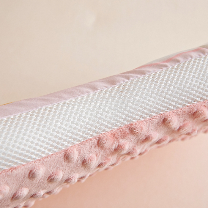 91家纺网 家纺一手货源 找家纺 鱼宝 2026新款A类全棉40S数码印花原创大版卡通豆豆枕枕头枕芯 爱丽丝兔