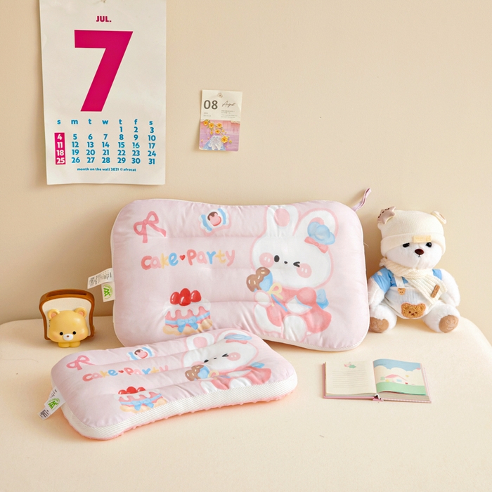 91家纺网 家纺一手货源 找家纺 鱼宝 2026新款A类全棉40S数码印花原创大版卡通豆豆枕枕头枕芯 爱丽丝兔