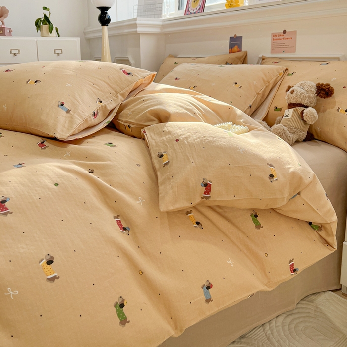 91家纺网 家纺一手货源 找家纺 亿梵家居 2026新款A类母婴级有氧纯棉印花双面全棉双层纱四件套-床拍图腊肠狗-咖