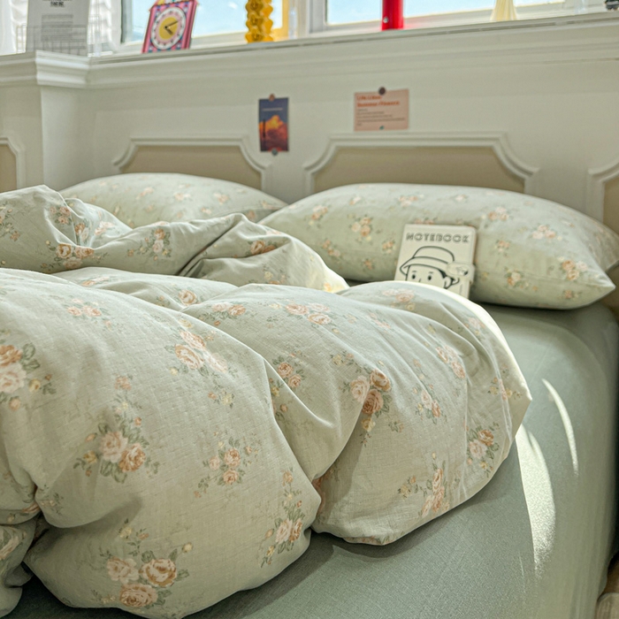 91家纺网 家纺一手货源 找家纺 亿梵家居 2026新款A类母婴级有氧纯棉印花双面全棉双层纱四件套-床拍图盛茵斯-绿