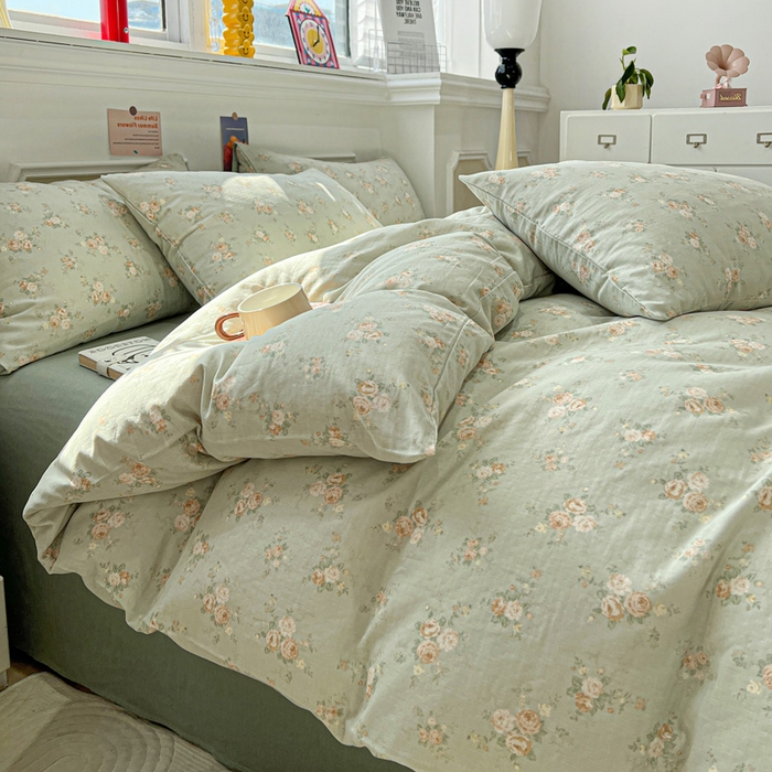 91家纺网 家纺一手货源 找家纺 亿梵家居 2026新款A类母婴级有氧纯棉印花双面全棉双层纱四件套-床拍图盛茵斯-绿