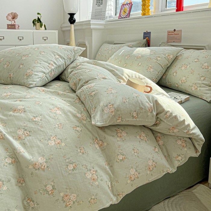 91家纺网 家纺一手货源 找家纺 亿梵家居 2026新款A类母婴级有氧纯棉印花双面全棉双层纱四件套-床拍图盛茵斯-绿