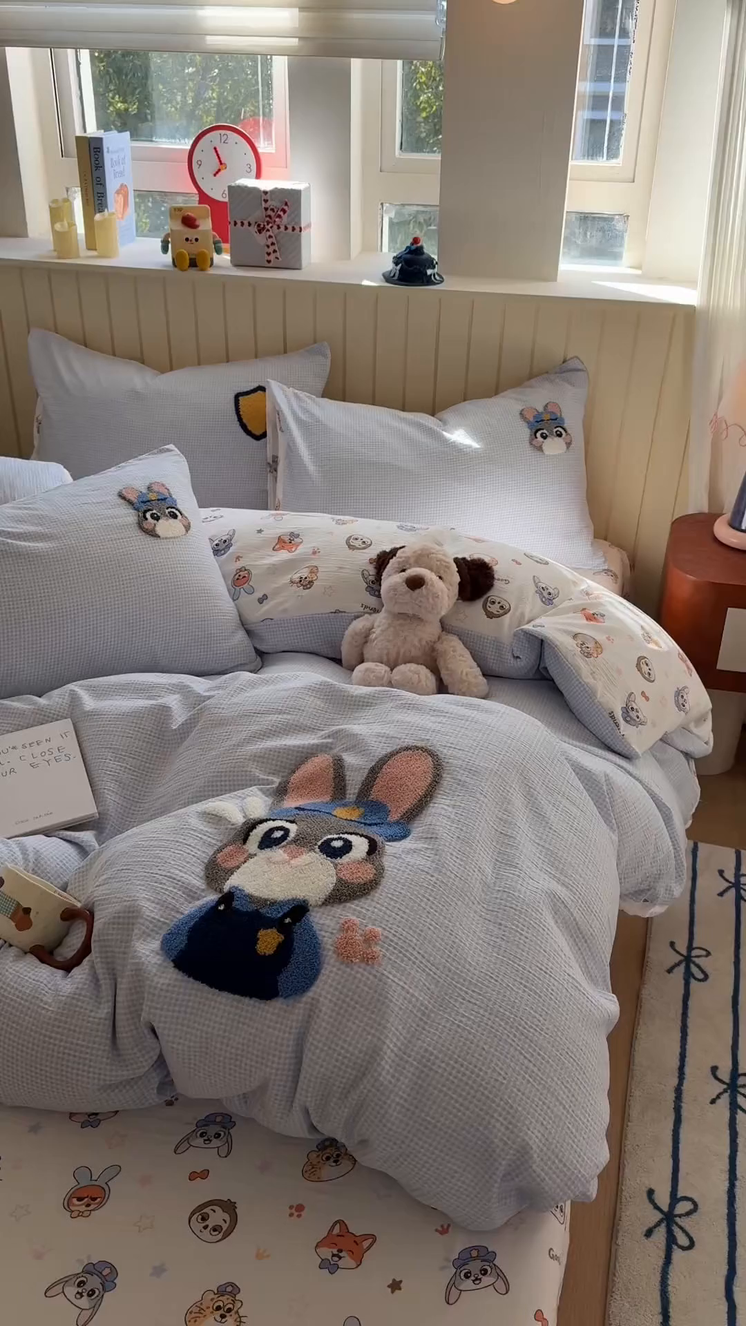 91家纺网 家纺一手货源 找家纺 艾特你 2026新款针织提花双层纱可爱毛巾绣四件套 兔八哥