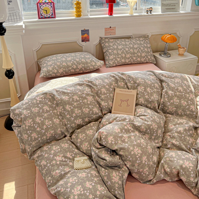 91家纺网 家纺一手货源 找家纺 亿梵家居 2026新款A类母婴级有氧纯棉印花双面全棉双层纱四件套-床拍图苏漫花园