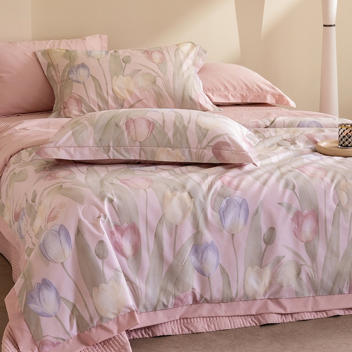 91家纺网 家纺一手货源 找家纺 立奥被业 2026新品冰丝棉夏被四件套竹节纱夏被四件套 翠袖黄冠-粉