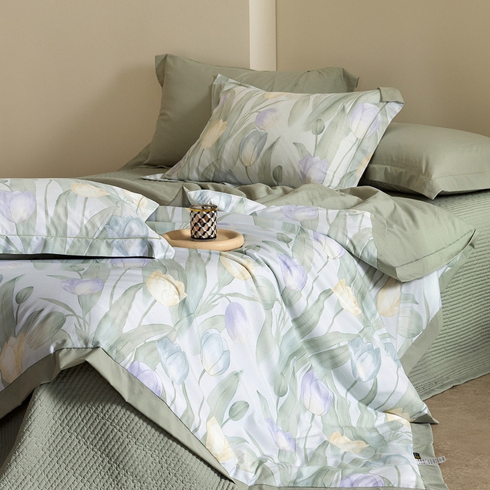 91家纺网 家纺一手货源 找家纺 立奥被业 2026新品冰丝棉夏被四件套竹节纱夏被四件套 翠袖黄冠-绿